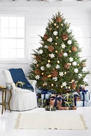Pinterest living room christmas decorating ideas. 23 Christmas Living Room Decorating Ideas How To Decorate A Living Room For Christmas