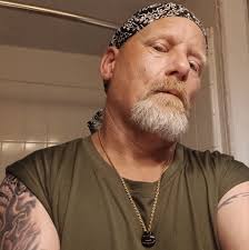 Spooky Season is here! It's the perfect time to book your waxing  appointment. 🎃 🦇