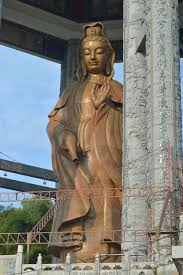 The initial project was mooted by the chief monk of the kuan yin teng, goddess of mercy temple of pitt street, the venerable beow lean. File Kuan Yin Statue At Kek Lok Si Temple Jpg Wikimedia Commons