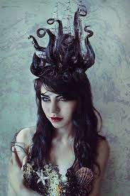 Pin By Angela Hale On Hair Halloween Hair Vampire Halloween Costume Halloween Costumes Friends