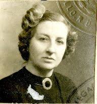 Dolores Rivas Cherif (1904-1993)