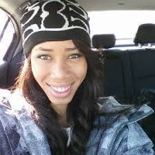 Elizabeth Blakely's Instagram, Twitter & Facebook