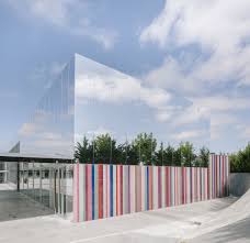 Gallery Of The Almost Invisible School Ablm Arquitectos 3 Colour Architecture Facade Architecture Creative Architecture