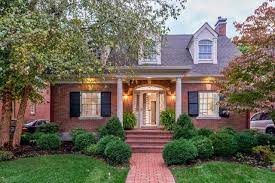 341 Kingsway Dr Lexington Ky 40502 Home For Sale And Real Estate Listing Realtor Com House Exterior Exterior Remodel House Styles