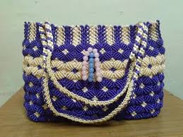 Adalah tali yang biasanya digunakan untuk keperluan tali serut, tas, jaket, dan keperluan lainnya. 7 Cara Membuat Tas Dari Tali Kur Model Motif Pola Tas Rajut Cantik