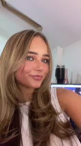 Ellie Krueger's Instagram, Twitter & Facebook