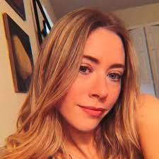 Alyssa Singer (@alyj22)