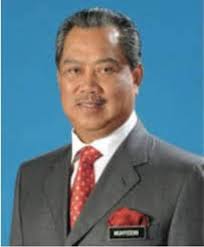 Perjalanan Tan sri Muhyiddin Yassin