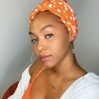 Isabella Humphreys's Instagram, Twitter & Facebook