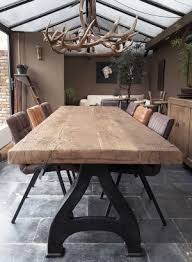 Vintage Industrial Dining Room Fall In Love With This Dining Room Lighting Design Www Diningrooml Dining Room Industrial Luxury Dining Room Wood Dining Room