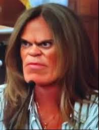 Lora Pierson's Instagram, Twitter & Facebook