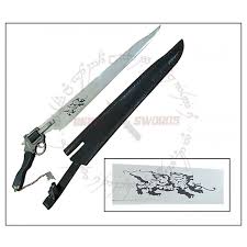 Originally designed by tetsuya nomura, a gunblade is a fusion of a sword and a gun. Functional Squall Gunblade Revolver Sword
