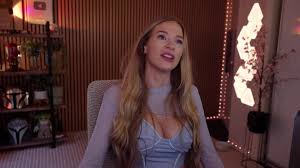 Bebahan reviews porn videos on naughty dungeon | Thothub.