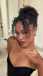 Here for the details 💅🏽, Vest, shoes, bag @zara , White button up  @bananarepublic , #ootd #losangelescontentcreator #outfitinspo #fashionreels