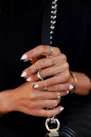 La tendencia de los diseños de uñas y la decoración de uñas en tus manos seguirá siendo una moda de belleza este año, que cada vez se hace mucho más elegante como también tiene mayor elaboración y creatividad. 1001 Ideas De Decoracion De Unas Acrilicas 2018 2019