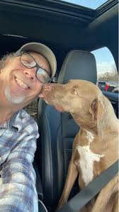 Poppi 🐶 and I waiting & wondering 🤔 if taking mama to the beauty  parlor(lol…is that still a thing) counts as a date??? Prolly gonna visit  the farmers market next!