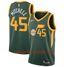 He played college basketball for the louisville cardinals. Utah Jazz Trikot Donovan Mitchell 45 2018 19 Nike Grun Swingman Herren