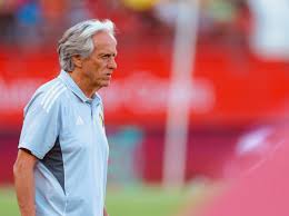 جيسوس يهدد لاعبي النصر بالاستبعاد بسبب التمريرات