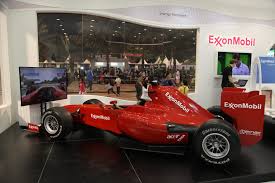 Enter the world of formula 1. Formule 1 Event Exxonmobil Bernax Race Simulators