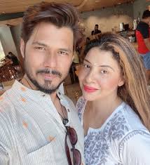 Rohit Dubey (@RohitDu29490543)