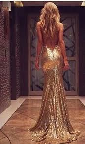 Circa il 64% sono abiti da sposa, 50% sono gonne e abiti taglie forti, e 5% sono abiti casual. Pomocnik Zaljev Studija Vestiti Scollati Goldstandardsounds Com