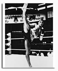 Classic dance scene from the movie kickboxer 1989. Ss235534 Filmbild Von Jean Claude Van Damme Promi Fotos Und Poster Bei Starstills Com Kaufen