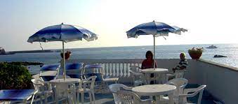 You can book apartment appartamento sul mare with the help of our website in just a few clicks. La Rotonda Sul Mare Ischia Appartamenti In Residence A Forio