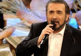 Ο λάκης λαζόπουλος για την τασούλα του: O Lakhs Lazopoylos Milhse Gia Thn Agaphmenh Toy Tasoyla Patras Events