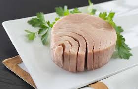 Foods high in phosphorus include fish, pork, tofu, milk, chicken, scallops, lentils, squash seeds, beef, and whole grains. Top 30 Foods Rich In Phosphorus
