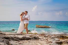 Apr 03, 2021 · office female submissive: Beach Photoshoot Ideas What To Wear 7 Tips From A Pro Photographer