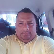 Roberto Carlos Guzman (@Robertoguzman_3)