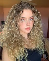 Commercial Fashion Models Style Introduction Page 50