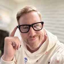 Evan Blanton's Instagram, Twitter & Facebook