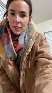 @Colten Ulmer I signed up for housework and hot meals NOT chores outside  when its -1 #fyp #momsoftiktok #cold #freezing