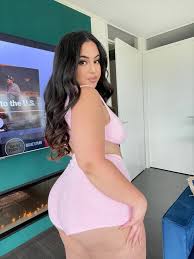 TW Pornstars - Zina Hadid. Twitter. If you had to describe me in 2 words,  what would those be. 1:04 PM - 25 Apr 2021