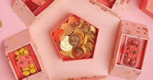 Best chinese new year hamper bundle that comes with free delivery, free ang bao and free personalised message with card. The Best Gift Boxes For Celebrating Lunar New Year