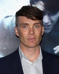 Alla cillian murphy (tommy shelby) in peaky blinders, è simile al pompadour ma con un ciuffo più voluminoso. Tagli Capelli Uomo 2019 I Nuovi Look Delle Star Da Copiare Vanity Fair Italia