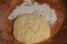 Mssemen A La Semoule Crepes Feuilletees Une Irresistible Envie De Sucre Recette Msemen Recettes De Cuisine Recette Marocaine