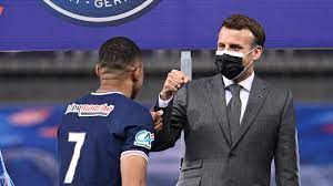 L'entraîneur de lille n'a pas aimé du tout le comportement de son équipe contre le psg en coupe de france. Psg La Blague De Macron A Mbappe Sur Son Transfert A L Om Jo Tokyo 2020