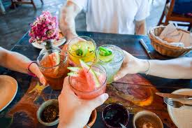 Immer gefragter sind alkoholfreie cocktails, die sogenannten virgin cocktails. 5 Erfrischende Wodka Cocktails Mit Nur 2 Zutaten