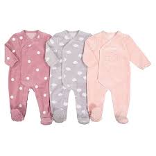 En coton, en velours bien doux, en coloris tendre, avec des motifs rigolos, un joli haut imprimé, son personnage préféré. Lot De 3 Pyjamas Velours Prema 2 Ans Rose Mauve Gris La Redoute Collections La Redoute Pyjama Bebe Filles Bebe Pyjama Bebe Fille