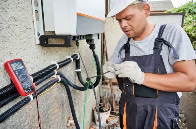 Professional Electrician: Why Hire One in 2025?