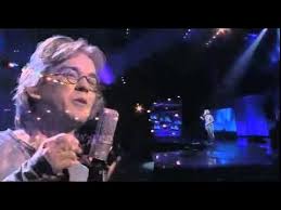 Hommage De Fred Pellerin A Gilles Vigneault Playlist Fred Pellerin Video Musique Auteur Compositeur Interprete