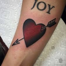 Designs such as a heart pierced with arrows expressive deep feelings of love and several elements can be incorporated with the tattoos for a richer expression. 60 Sweet Heart Tattoos For Wrist