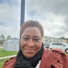 Rose Åström updated their profile picture.