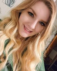 Misty Stewart's Instagram, Twitter & Facebook