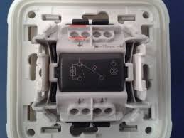 Comment Brancher Un Bouton Poussoir Legrand Plexo 69544 Linternaute Com