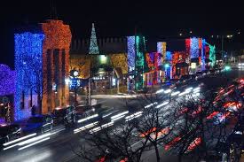 Hot Destinations For December Christmas Travel Pure Michigan Light Show