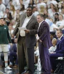 Tom izzo is the head men's basketball coach at michigan state university, a position he assumed in 1995. Michigan State Basketball Coach Tom Izzo Back After Covid 19 Diagnosis