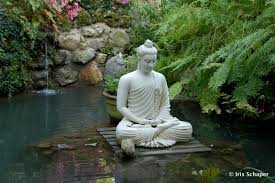 Andre hruska bereits in gardone riviera am gardasee westufer angelegt, ehe andre heller 1988 die gestaltung. Der Andre Heller Garten Am Gardasee